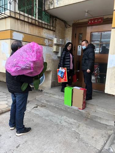 说明: F:\A李昌泰\2022年\活动、照片、讯息\慰问老党员干部\3f829d0e7a2573248db7cd386e23110.jpg